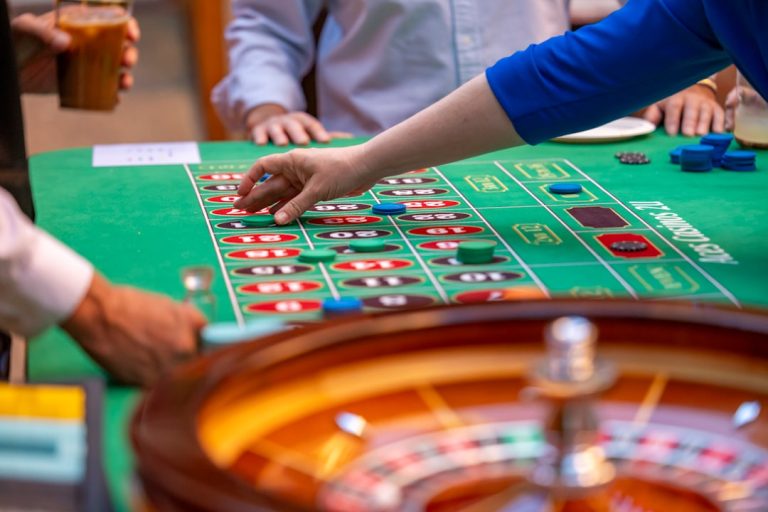 Discover the Thrilling World of Free Social Casino Games